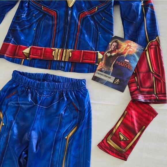 Disney Captain Marvel Costume Tweens NWT Girls Superhero Fancy Deluxe Halloween - Picture 5 of 16
